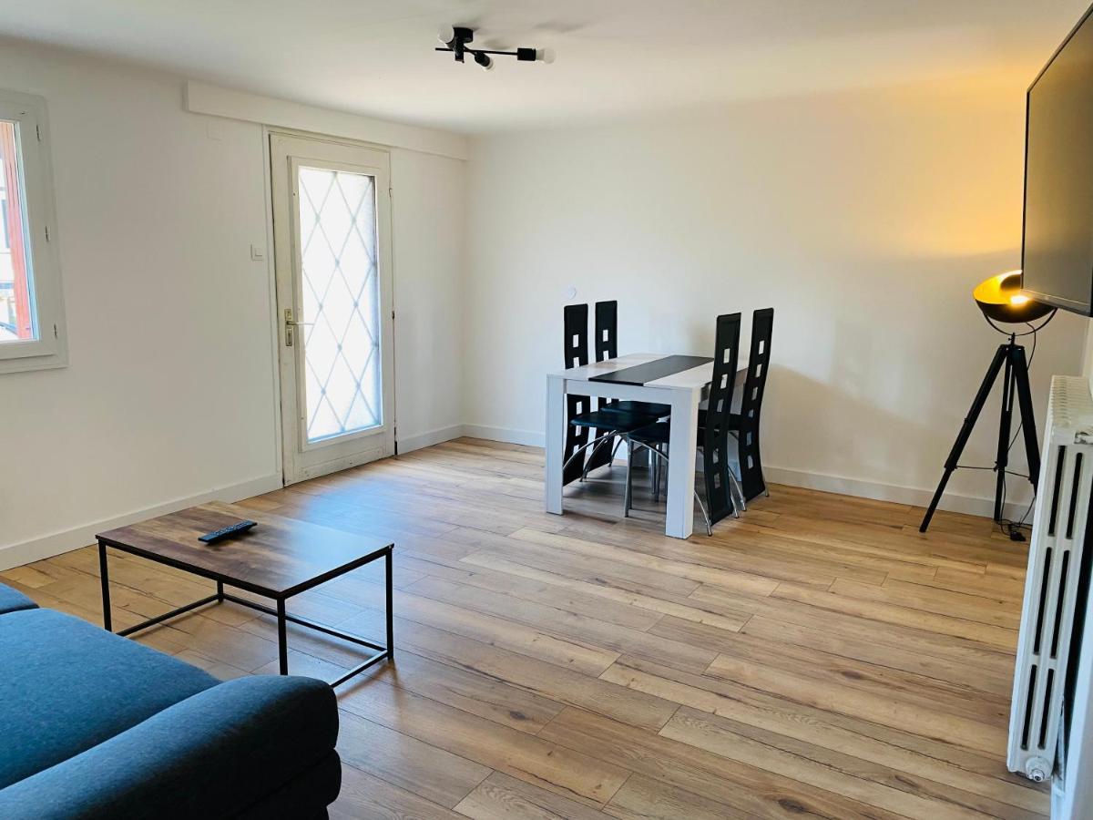 Appartement T3 Independant, Calme A Ustaritz Ngoại thất bức ảnh