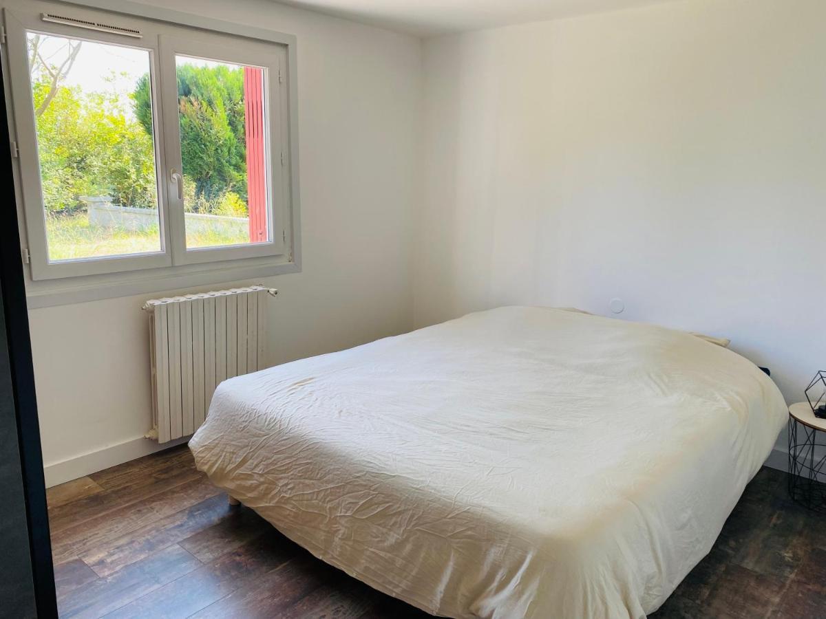 Appartement T3 Independant, Calme A Ustaritz Ngoại thất bức ảnh